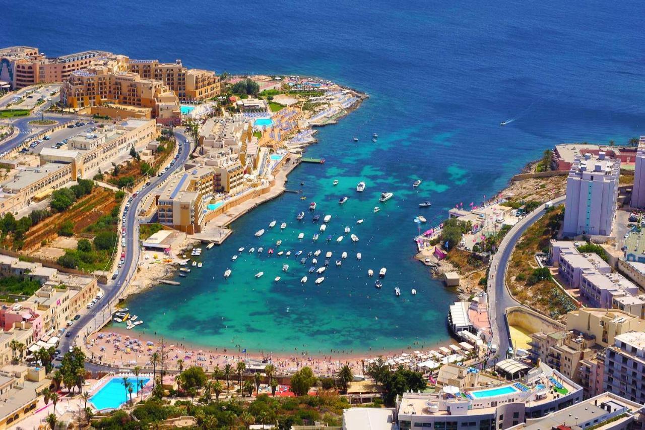 Cosy Apartment Steps To St George'S Bay Saint Julian's Εξωτερικό φωτογραφία