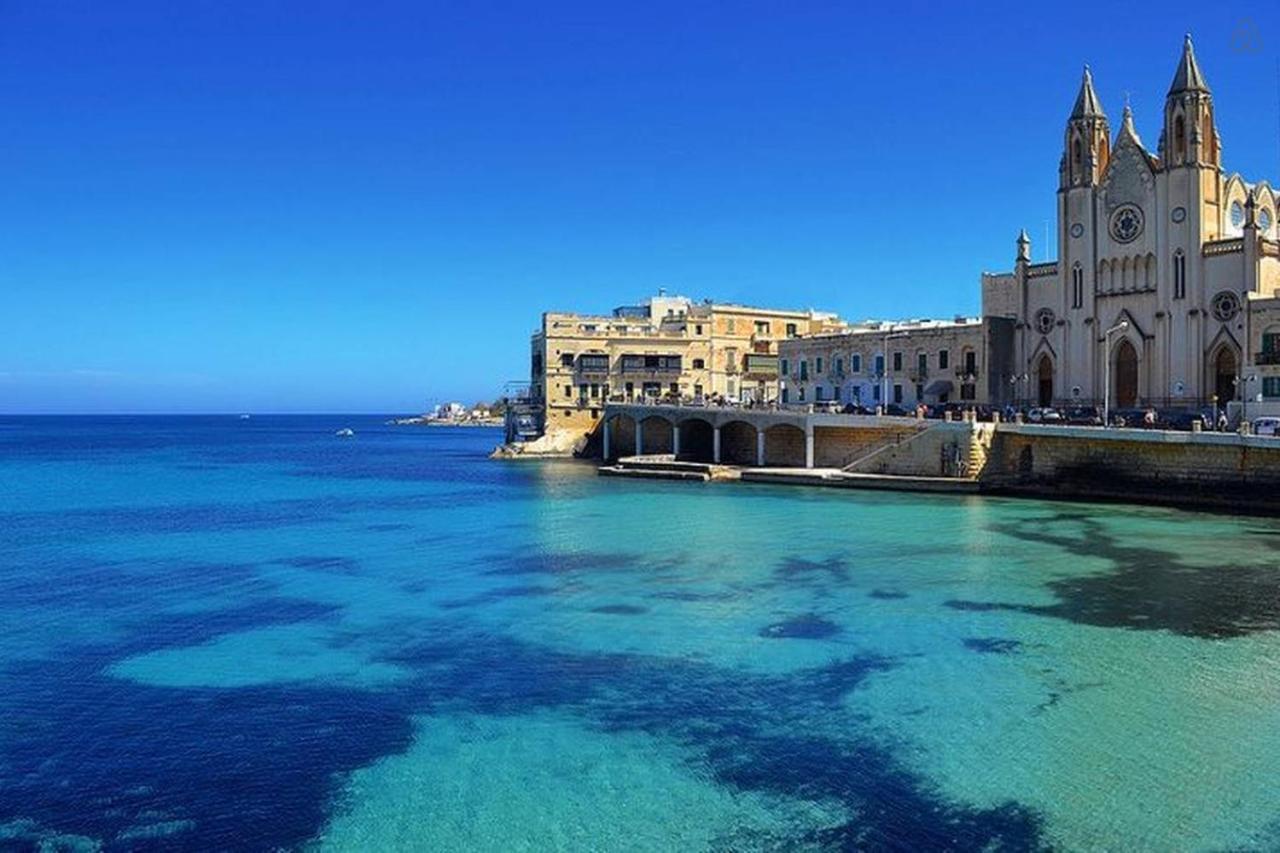 Cosy Apartment Steps To St George'S Bay Saint Julian's Εξωτερικό φωτογραφία